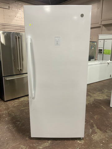 Freezer of model FUF21SMRWW. Image # 1: GE® 21.3 Cu. Ft. Frost-Free Garage Ready Upright Freezer