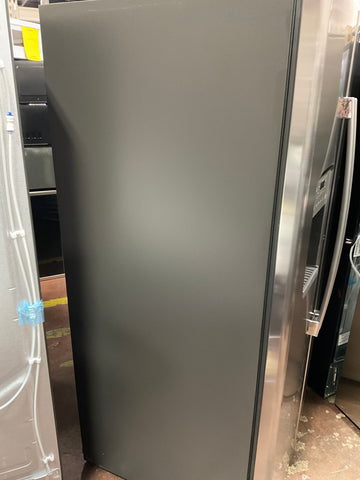 Refrigerator of model GSS25GYPFS. Image # 3: GE® 25.3 Cu. Ft. Side-By-Side Refrigerator