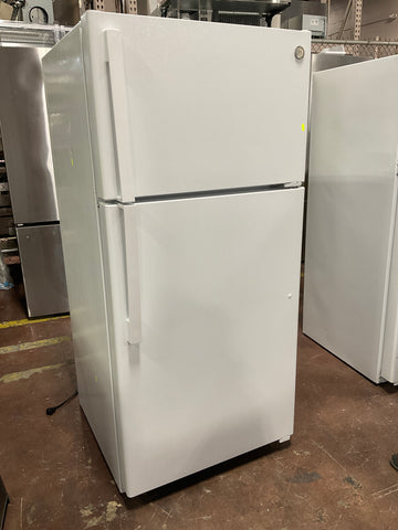 Refrigerator of model GTE16DTNRWW. Image # 1: GE® ENERGY STAR® 15.6 Cu. Ft. Top-Freezer Refrigerator