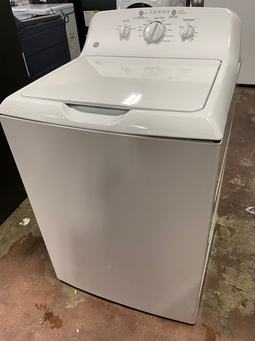 Washer of model GTW220ACKWW. Image # 1: GE® 3.8 cu. ft. capacity stainless steel basket