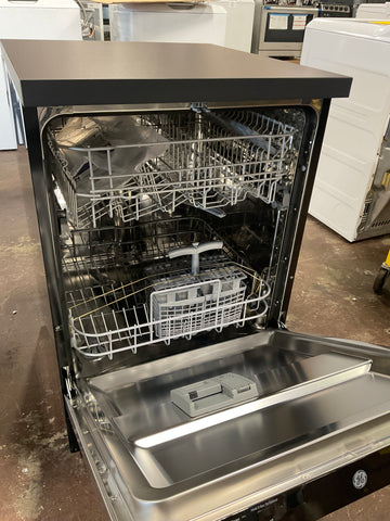 Dishwasher of model GPT225SSLSS. Image # 2: GE® 24" Stainless Steel Interior Portable Dishwasher with Sanitize Cycle
