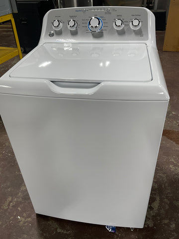 Washer of model GTW540ASPWS. Image # 1: GE® 4.6 cu. ft. Capacity Washer with Stainless Steel Basket