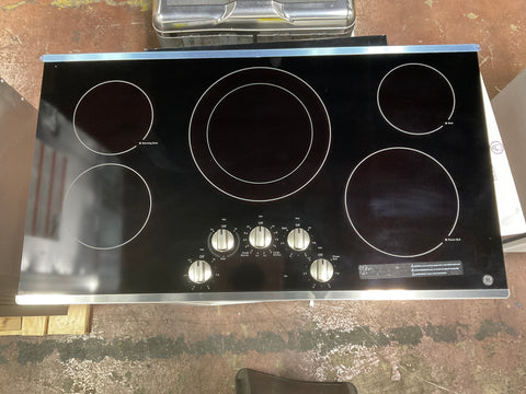Cooktop of model JP3036SLSS. Image # 1: GE® 36" Built-In Knob Control Electric Cooktop
