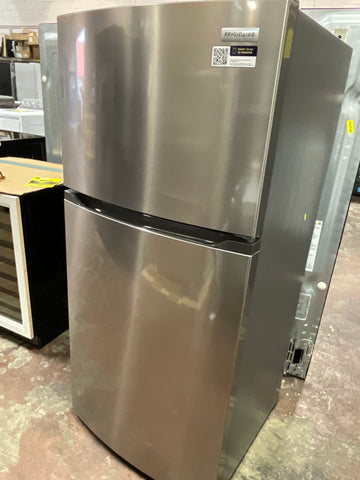 Refrigerator of model FFHT1425VV. Image # 1: Frigidaire 13.9 Cu. Ft. Top Freezer Refrigerator