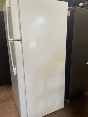 Refrigerator of model GIE18DTNRWW. Image # 4: GE® ENERGY STAR® 17.5 Cu. Ft. Top-Freezer Refrigerator