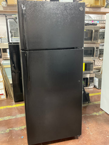 Refrigerator of model GIE18GTNRBB. Image # 1: GE® ENERGY STAR® 17.5 Cu. Ft. Top-Freezer Refrigerator