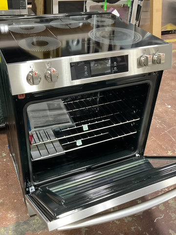 Range of model GCFE3060BF. Image # 2: Frigidaire Gallery 30" Front Control Electric Range with Total Convection
