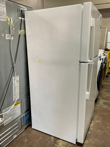 Refrigerator of model GTE19JTNRWW. Image # 4: GE® ENERGY STAR® 19.2 Cu. Ft. Top-Freezer Refrigerator