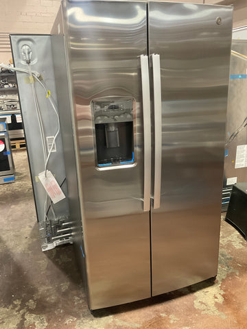 Refrigerator of model GSS25GYPFS. Image # 1: GE® 25.3 Cu. Ft. Side-By-Side Refrigerator