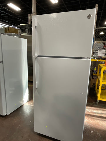 Refrigerator of model GIE18DTNRWW. Image # 1: GE® ENERGY STAR® 17.5 Cu. Ft. Top-Freezer Refrigerator