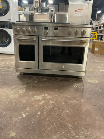 Range of model C2Y486P2TS1. Image # 1: GE Café™ 48" Smart Dual-Fuel Commercial-Style Range with 6 Burners and Griddle (Natural Gas)