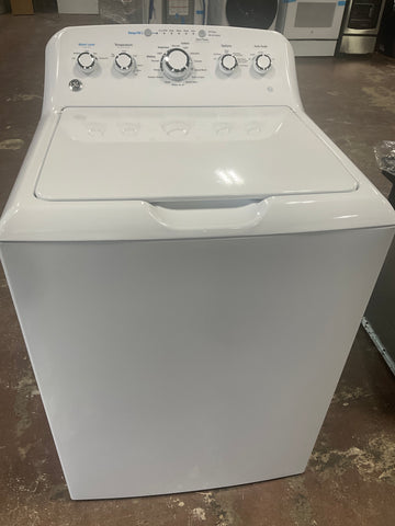 Washer of model GTW465ASNWW. Image # 1: GE® 4.5 cu. ft. Capacity Washer with Stainless Steel Basket