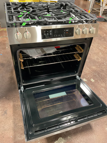 Range of model FCFG3062AS. Image # 2: Frigidaire 30" Gas Range with Steam Clean