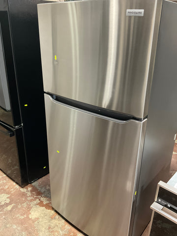 Refrigerator of model FFTR2045VS. Image # 1: Frigidaire 20.0 Cu. Ft. Top Freezer Refrigerator