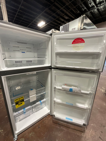 Refrigerator of model FFTR2045VS. Image # 2: Frigidaire 20.0 Cu. Ft. Top Freezer Refrigerator