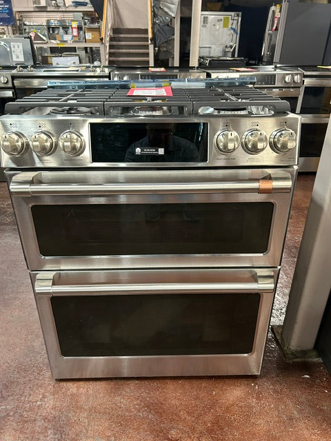 CAFÉ™ 30" Smart Slide-In, Front-Control, Gas Double-Oven Range with Convection
