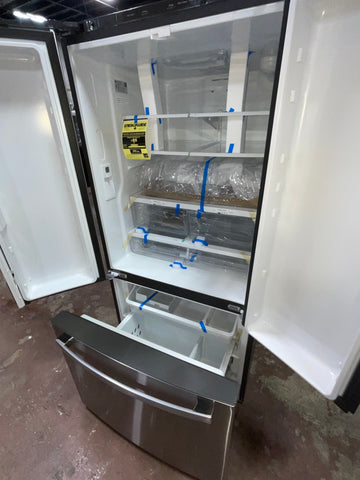 Refrigerator of model GNE25JYKFS. Image # 2: GE® ENERGY STAR® 24.7 Cu. Ft. French-Door Refrigerator