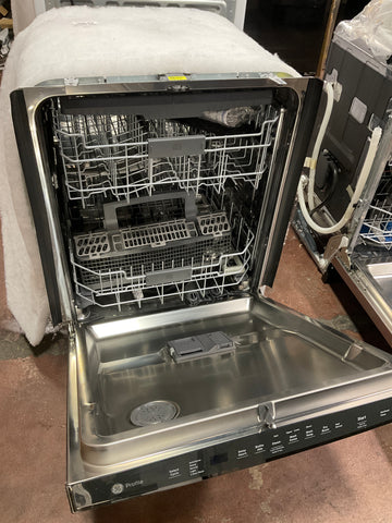 Dishwasher of model PDP715SBNTS. Image # 3: GE Profile™ Top Control with Stainless Steel Interior Dishwasher with Sanitize Cycle & Dry Boost with Fan Assist