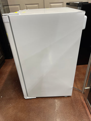 Freezer of model DUFM032A3WDB. Image # 9: Danby 3.2 cu ft. Upright Freezer