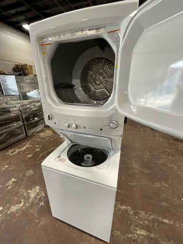 Dryer of model GUD27GSSMWW. Image # 2: GE Unitized Spacemaker® 3.8 cu. ft. Capacity Washer with Stainless Steel Basket and 5.9 cu. ft. Capacity Gas Dryer