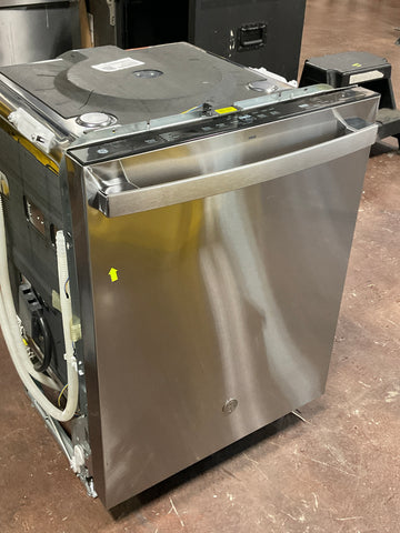 Dishwasher of model GDT650SYVFS. Image # 1: GE