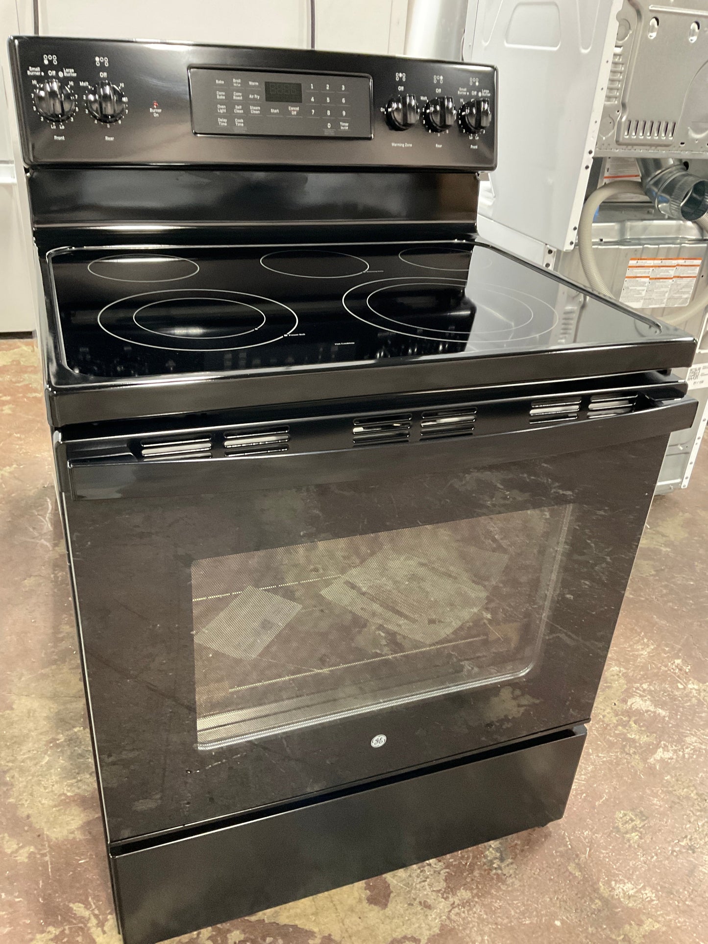 GE® 30" Free-Standing Electric Convection Range with No Preheat Air Fry