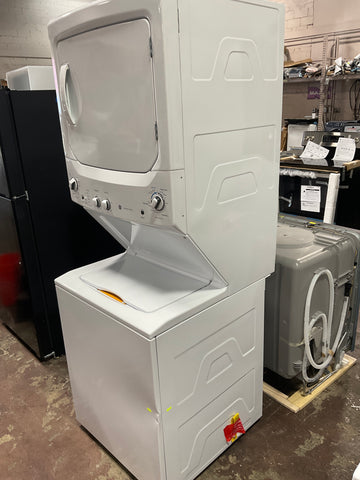 Dryer of model GUD27ESSMWW. Image # 4: GE Unitized Spacemaker® 3.8 cu. ft. Capacity Washer with Stainless Steel Basket and 5.9 cu. ft. Capacity Electric Dryer