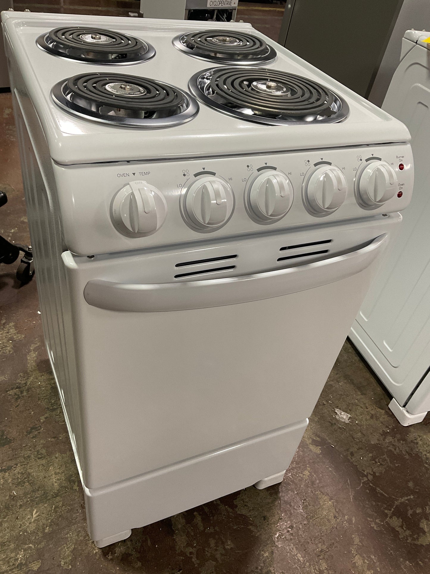 Danby 20″ Wide Electric Range in White