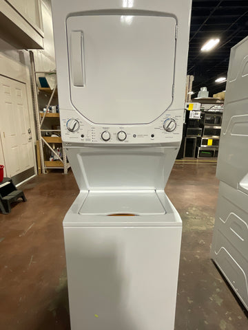 Dryer of model GUD24ESSMWW. Image # 1: GE Unitized Spacemaker® 2.3 cu. ft. Capacity Washer with Stainless Steel Basket and 4.4 cu. ft. Capacity Electric Dryer