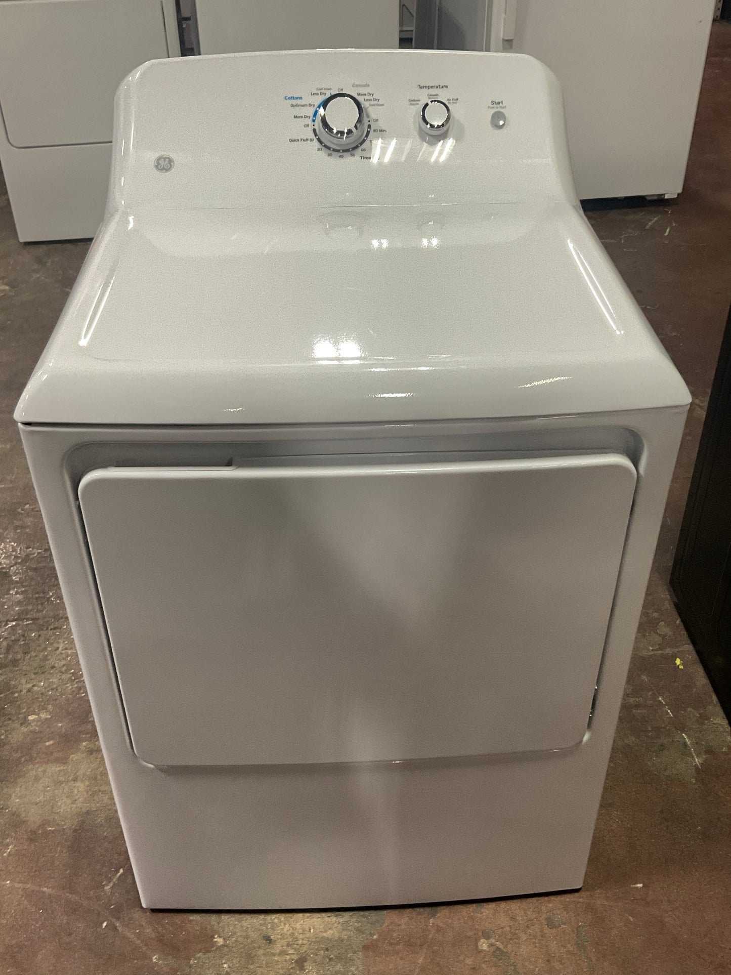 Front view, door closed