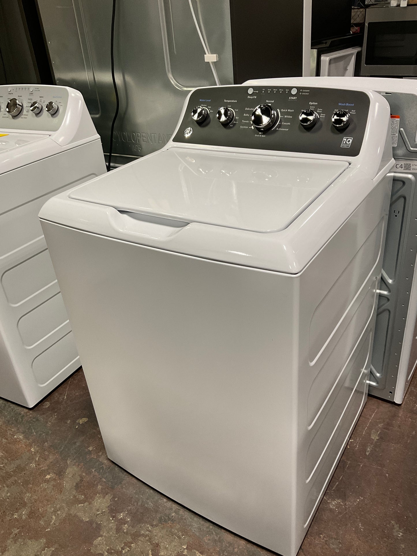 Front view, door closed