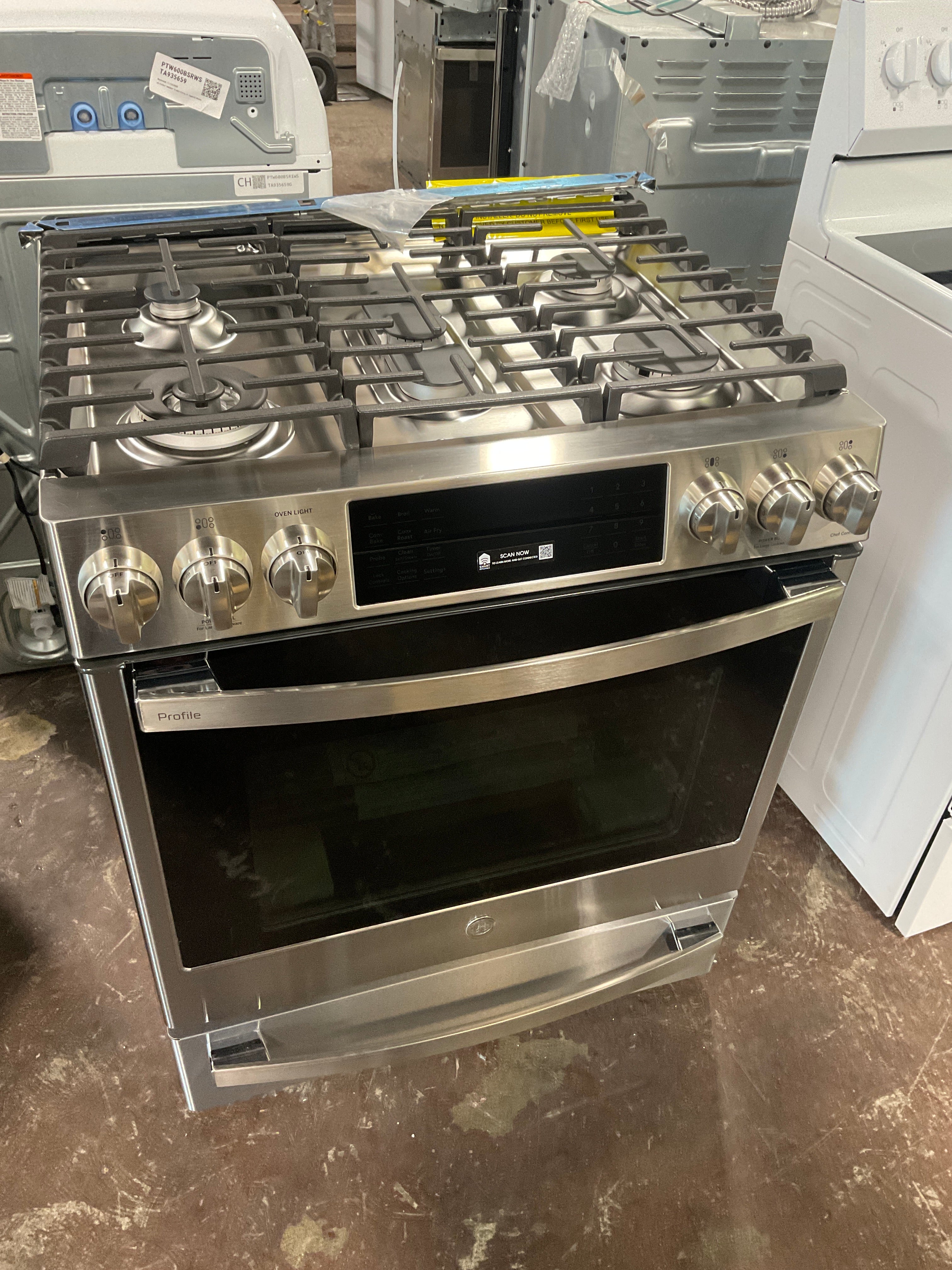 Front view, oven-door closed