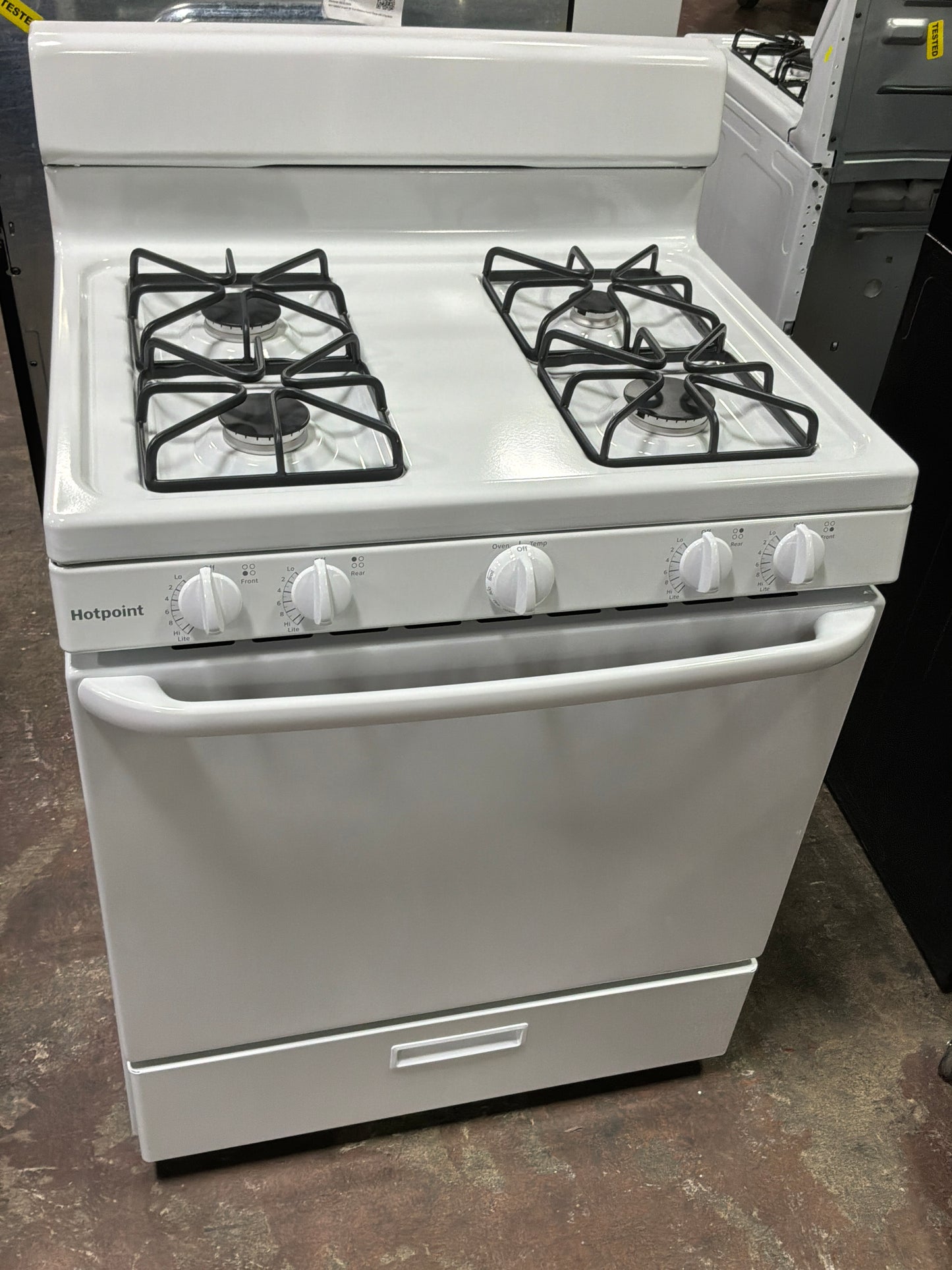 Front view, oven-door closed