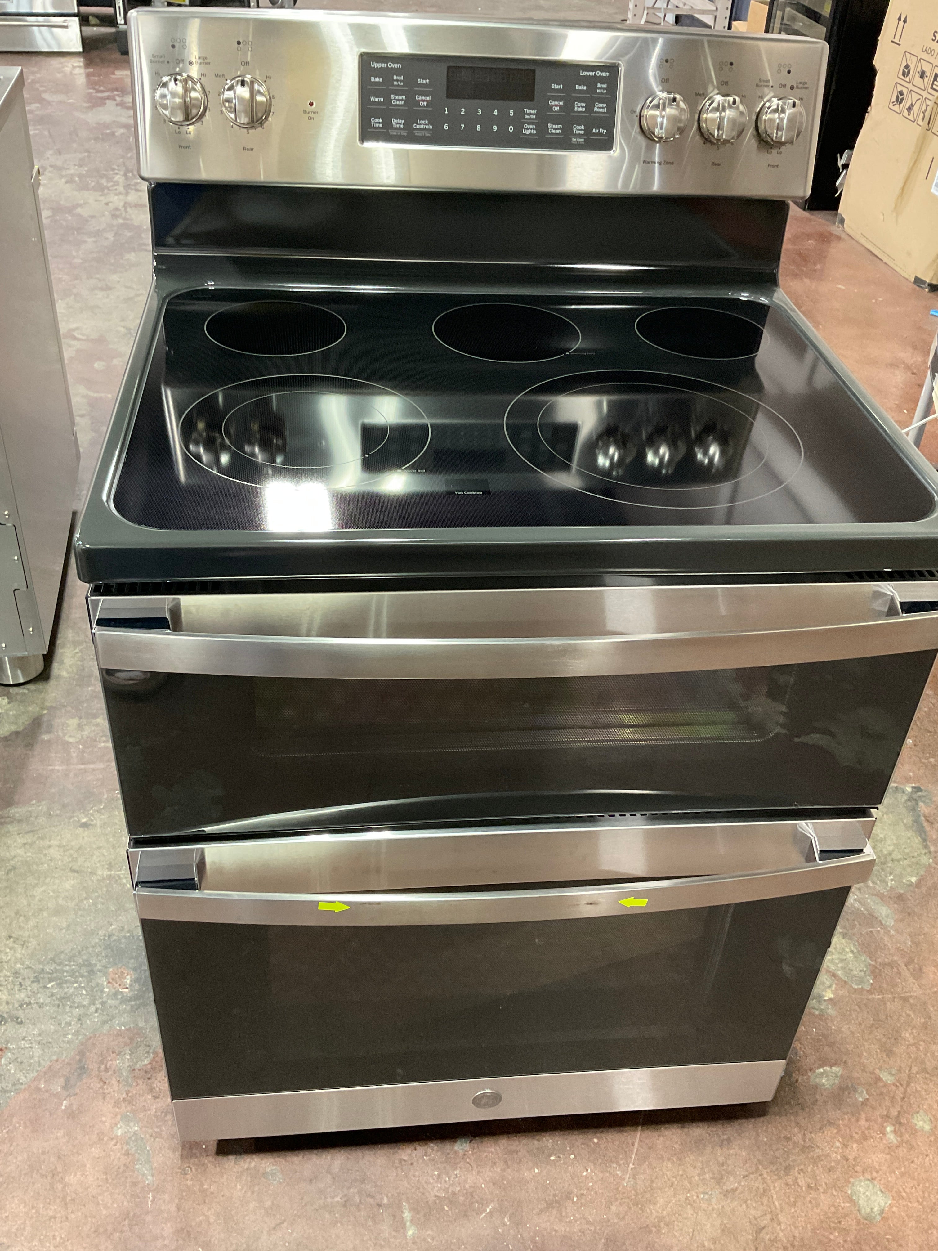 Front view, oven-door closed