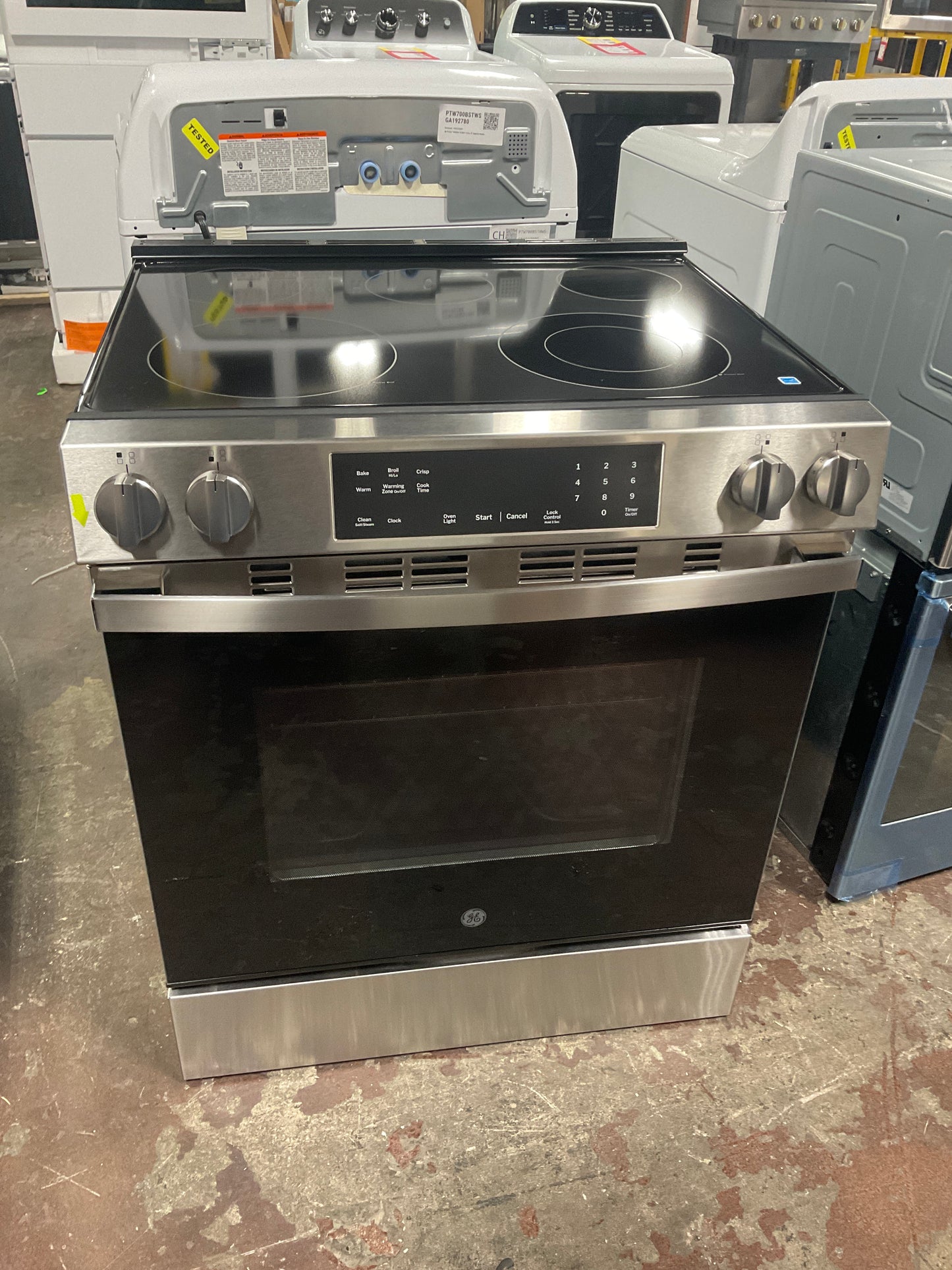 Front view, oven-door closed