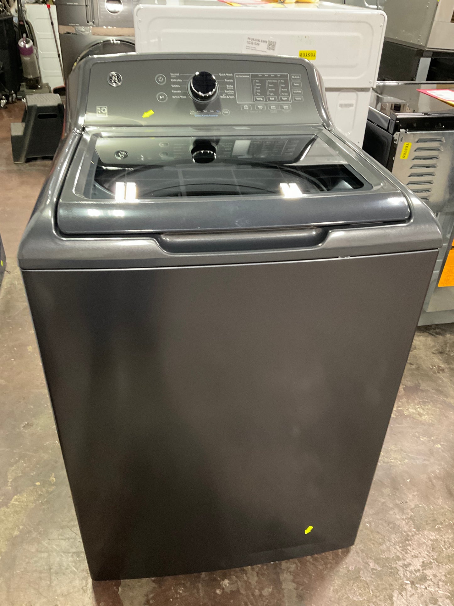 Front view, door closed