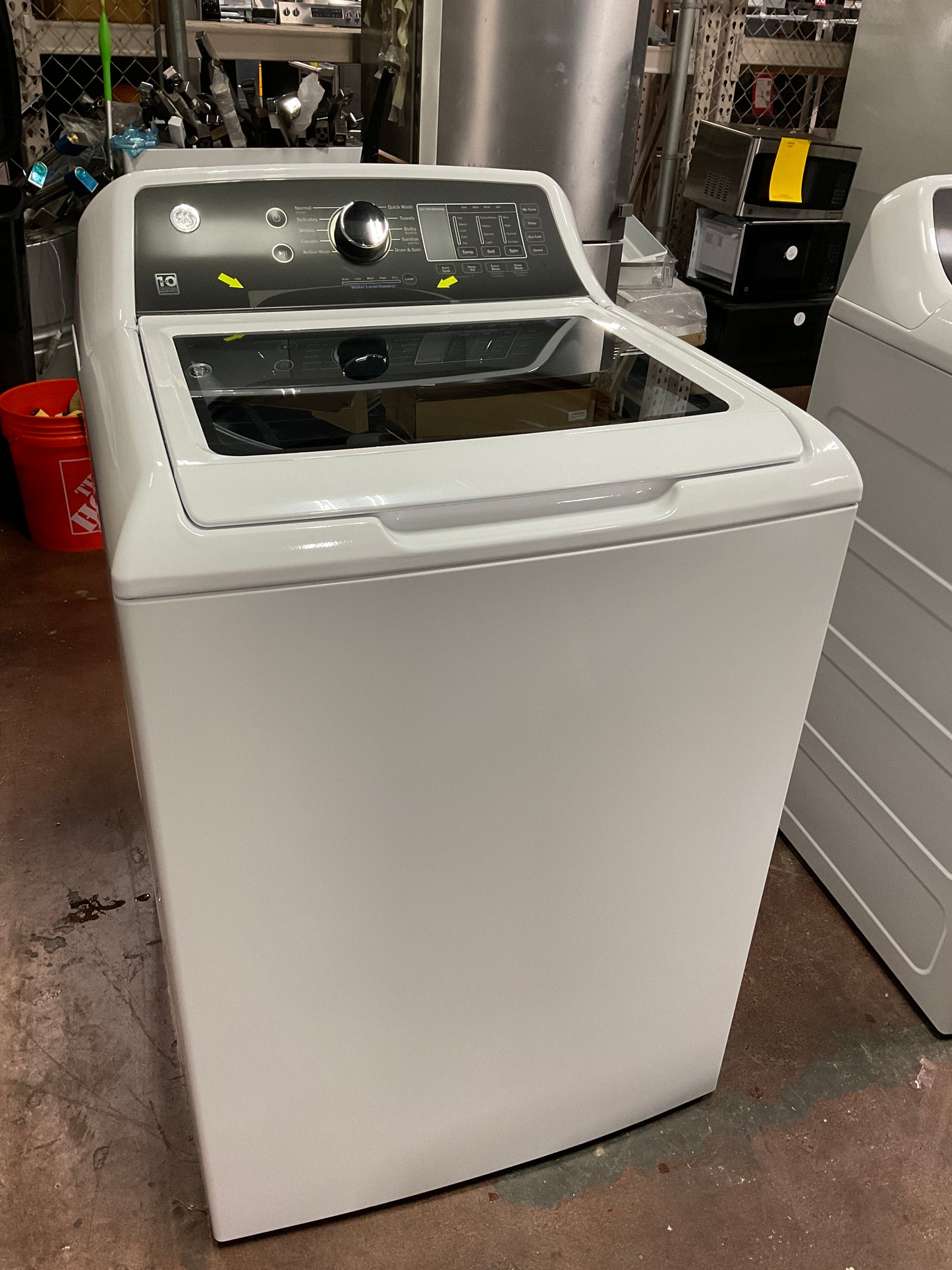 Front view, door closed