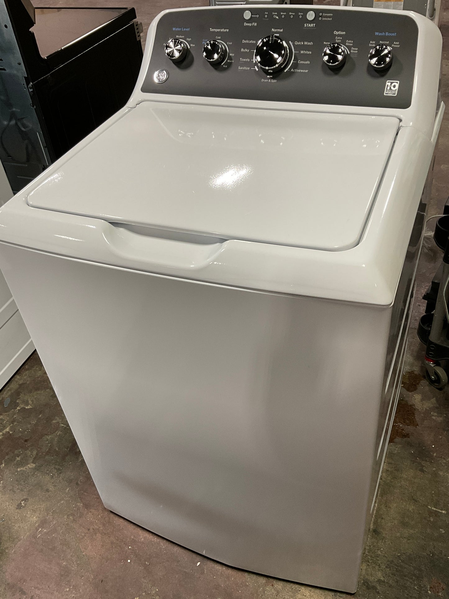 Front view, door closed