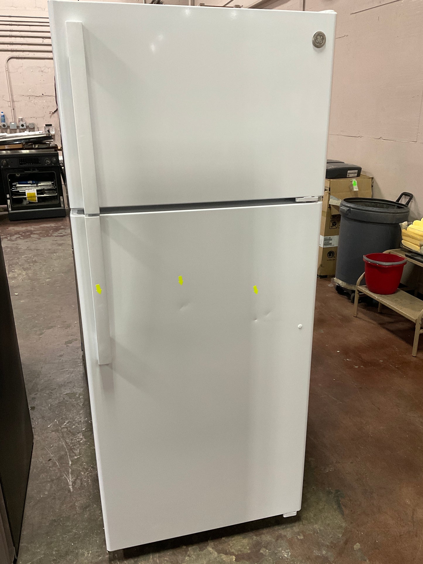 Front view, door closed