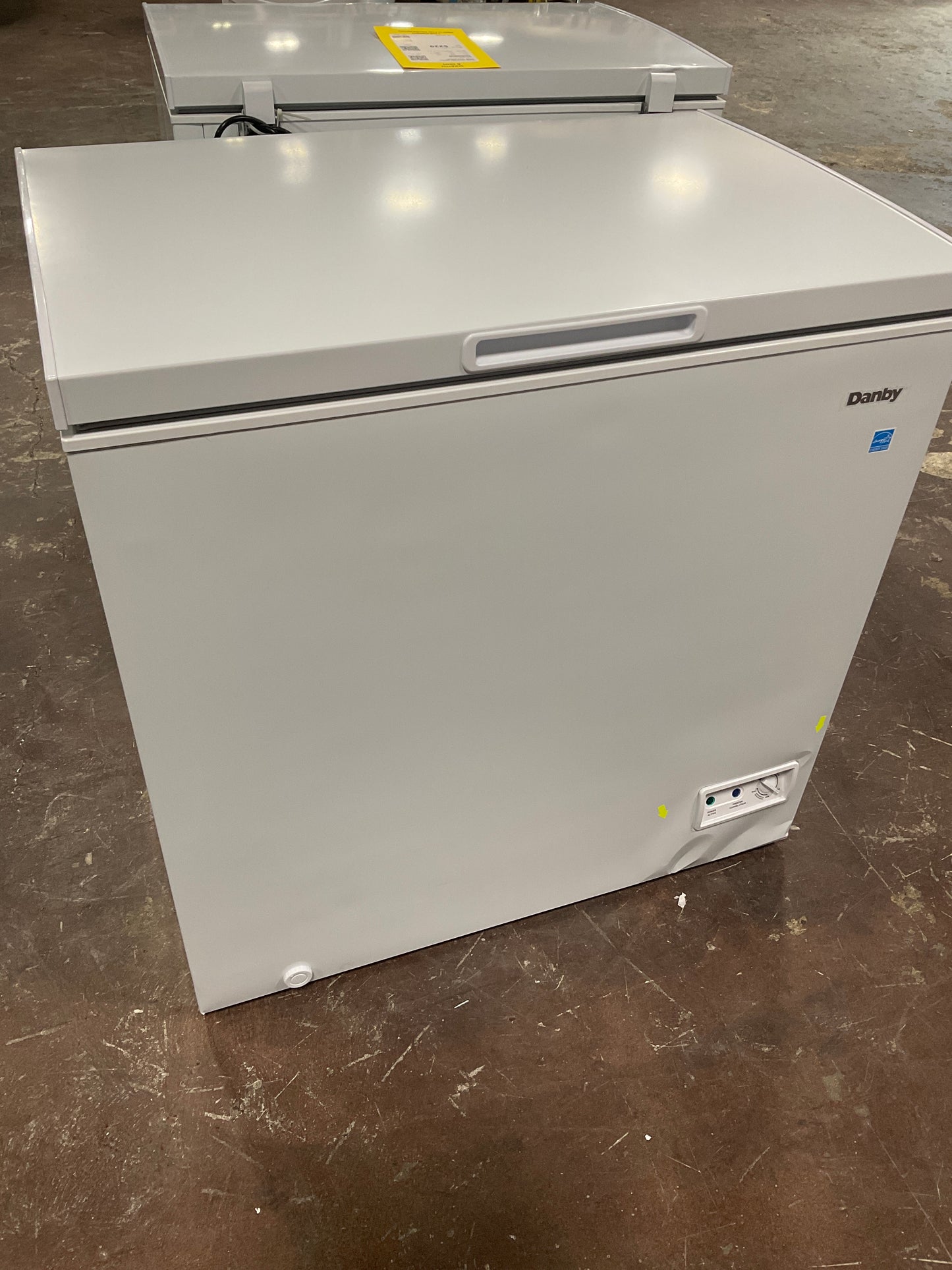 Front view, door closed