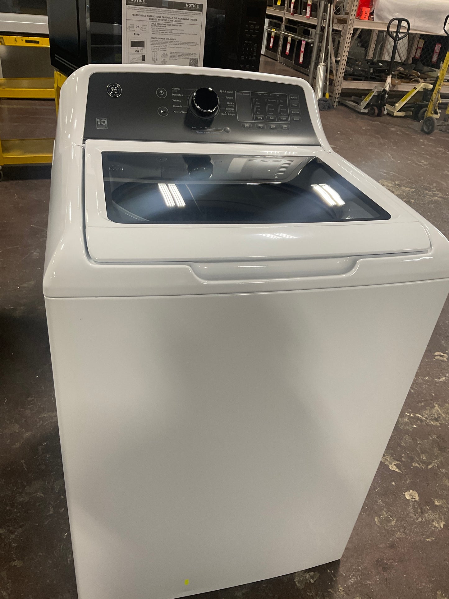 Front view, door closed