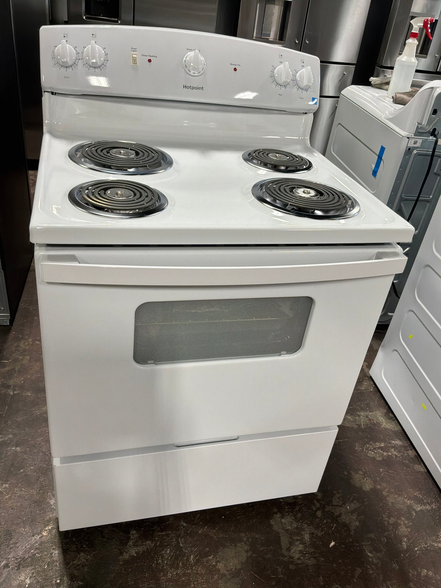 Front view, oven-door closed
