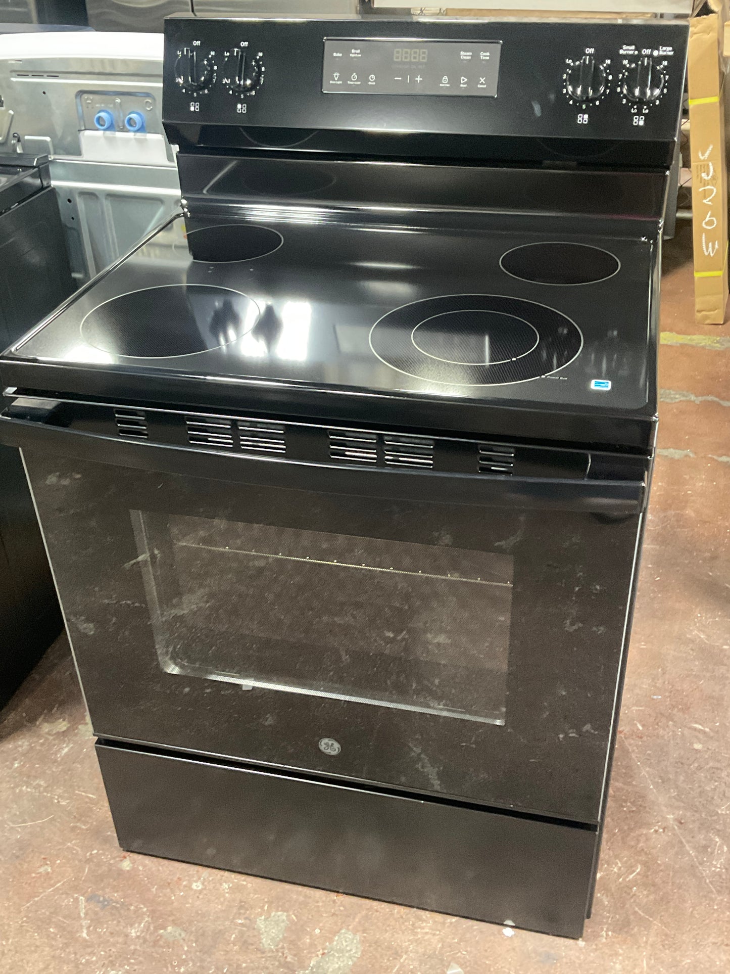 Front view, oven-door closed