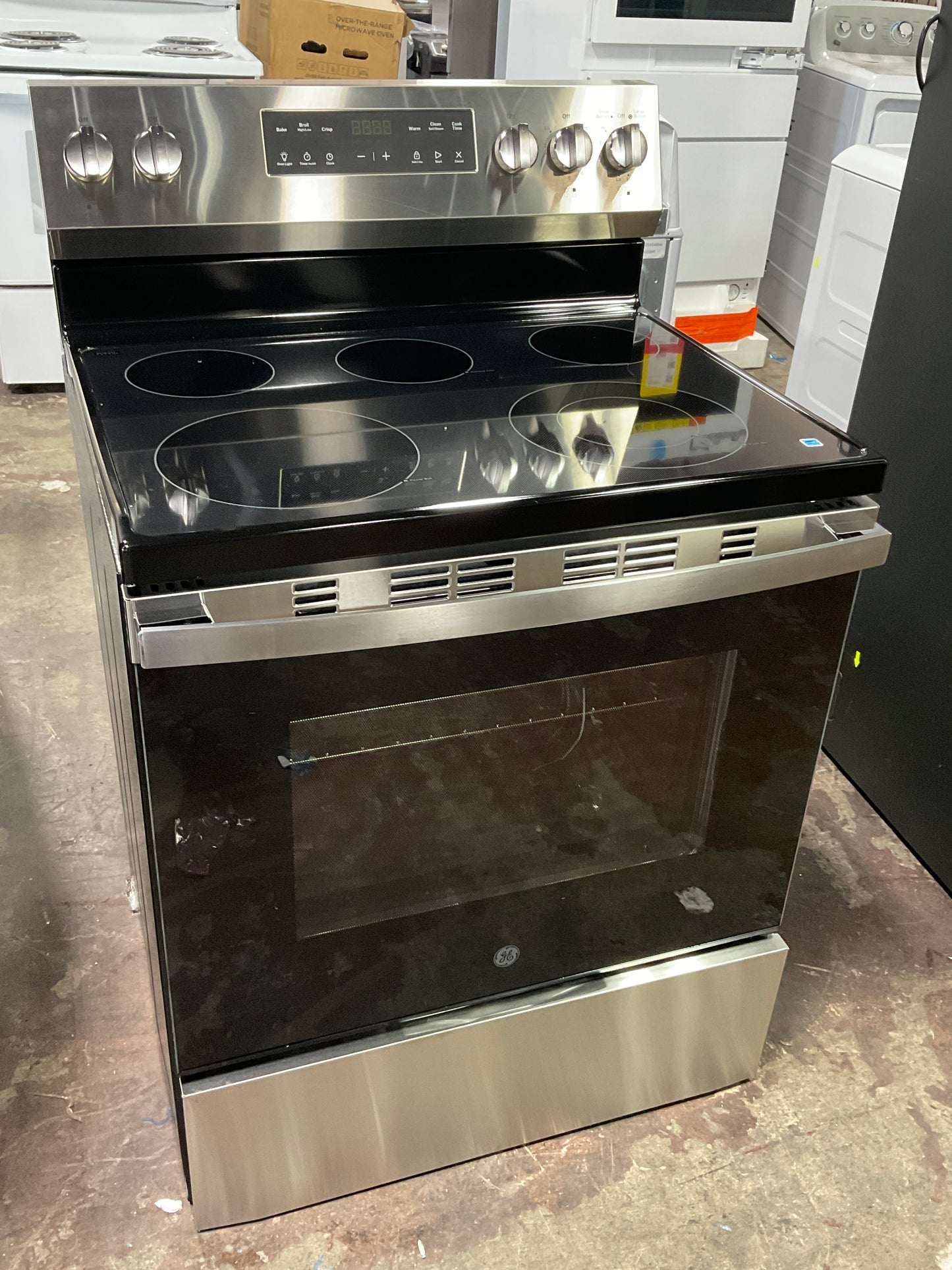Front view, oven-door closed