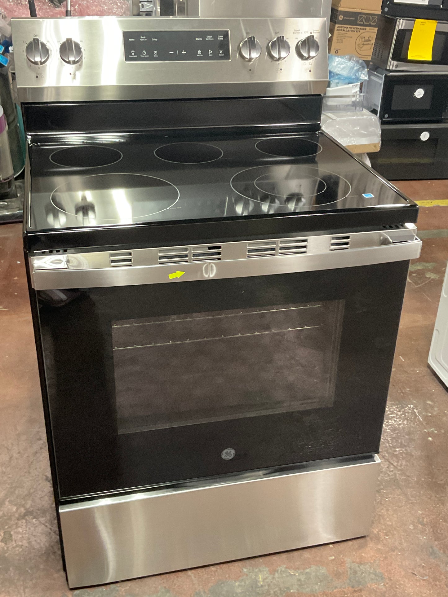 Front view, oven-door closed