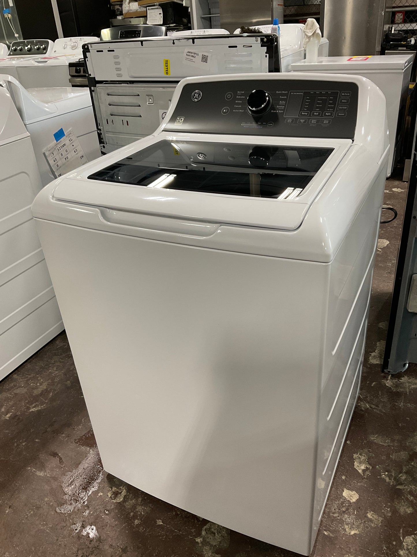 Front view, door closed