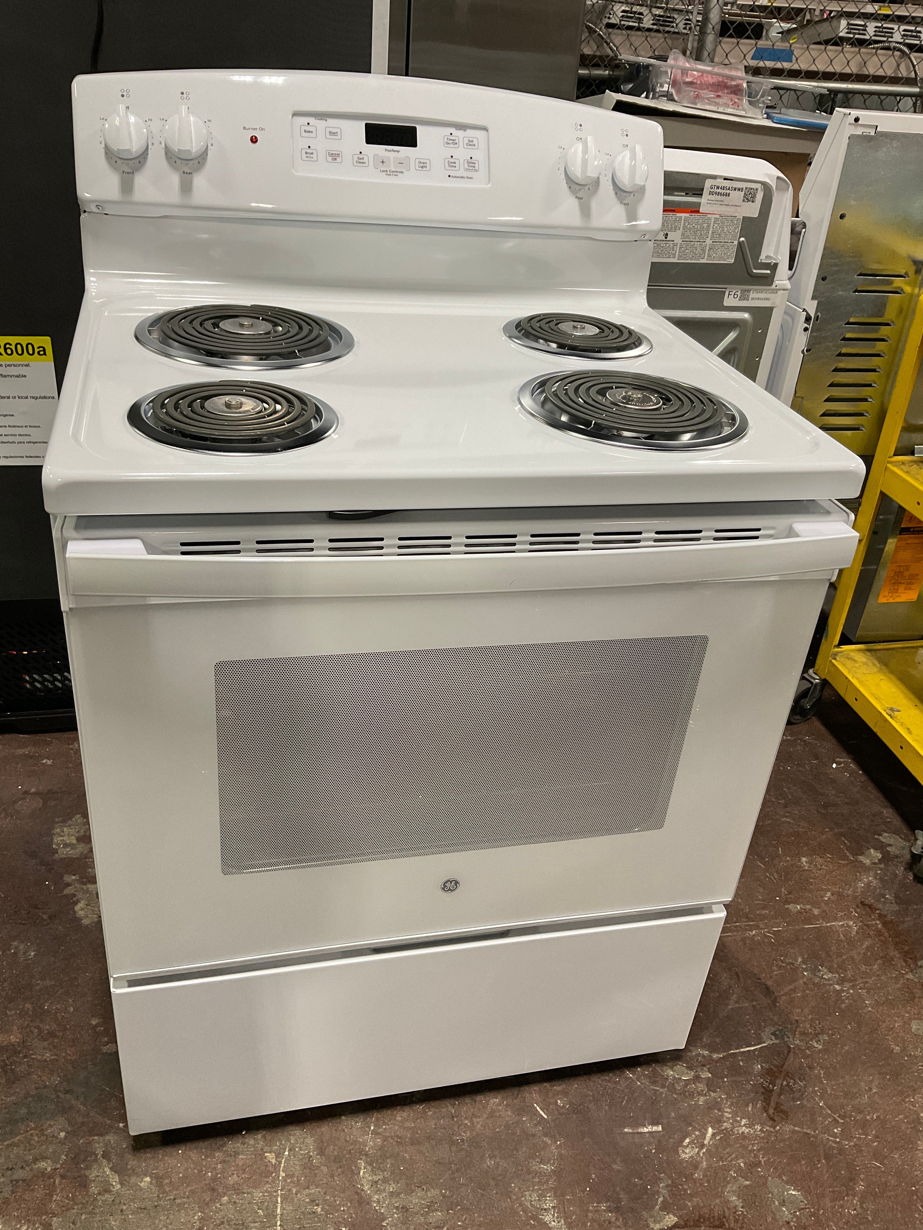 Front view, oven-door closed