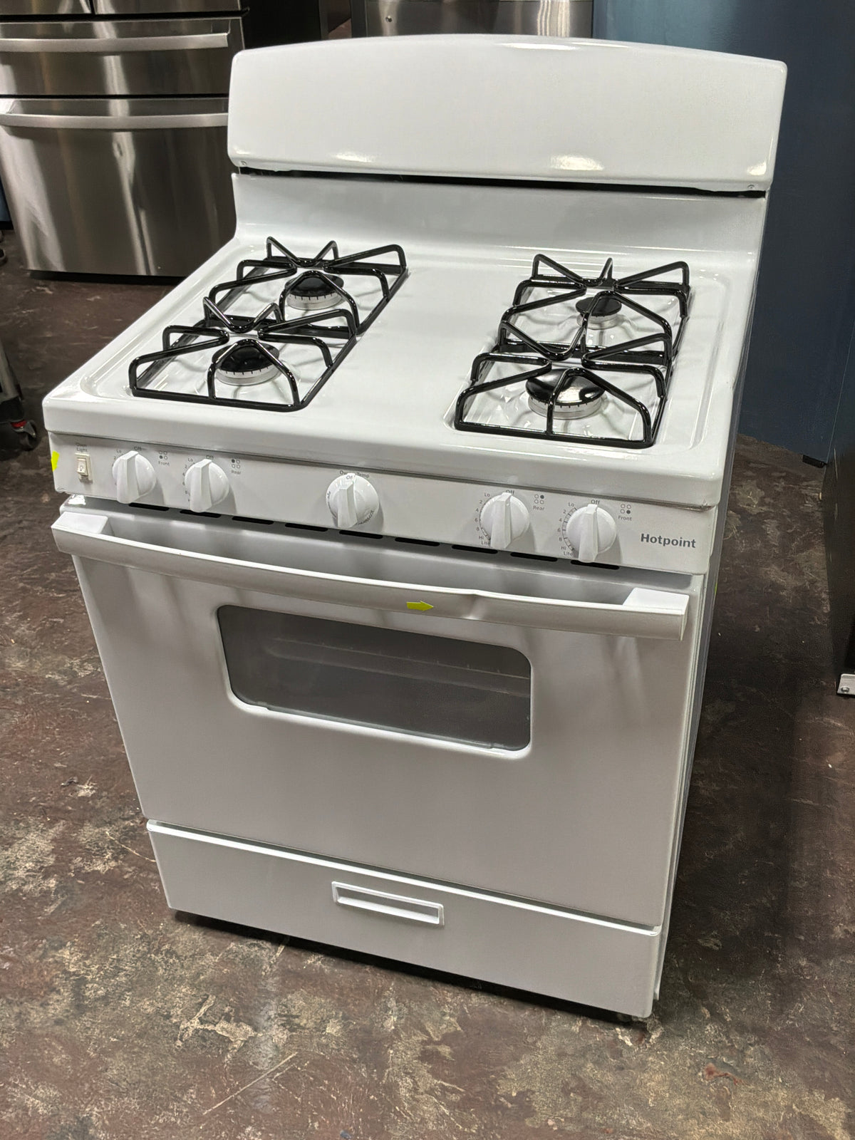 Front view, oven-door closed