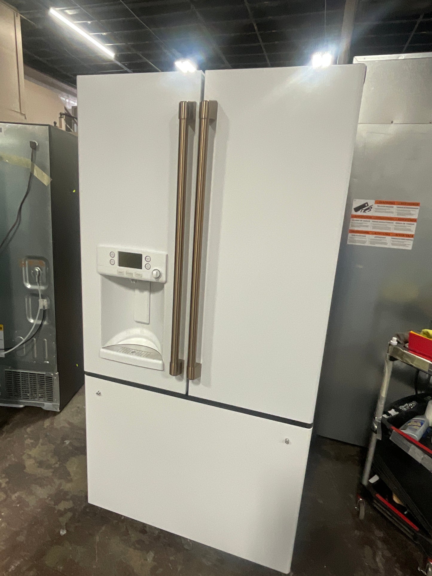 Front view, door closed