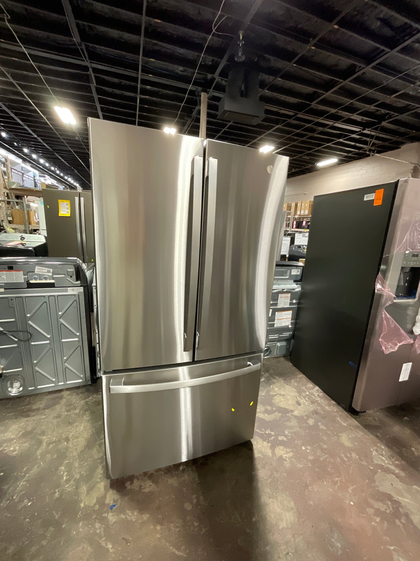 Front view, door closed